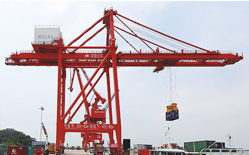 岸邊集裝箱起重機